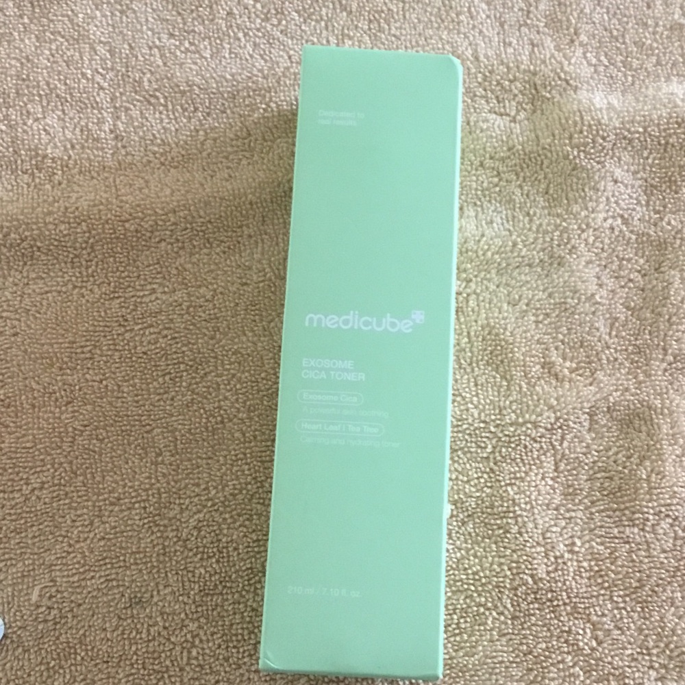 Medicube Exosome Cica Toner — Mint Green Soothing Toner